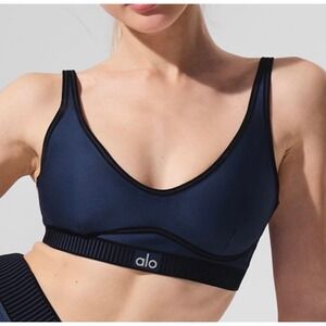 Alo Yoga Airlift Line Up Bra in Navy Black Trim